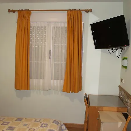 Guest house Burbia 2*