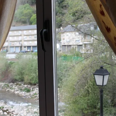 Burbia 维拉弗兰卡·德尔·比尔